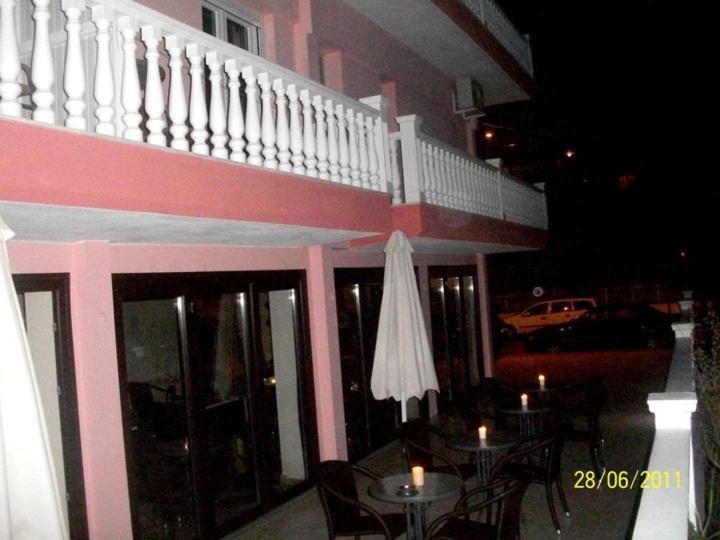 Hotel Louiza Paralia Katerinis Exterior photo