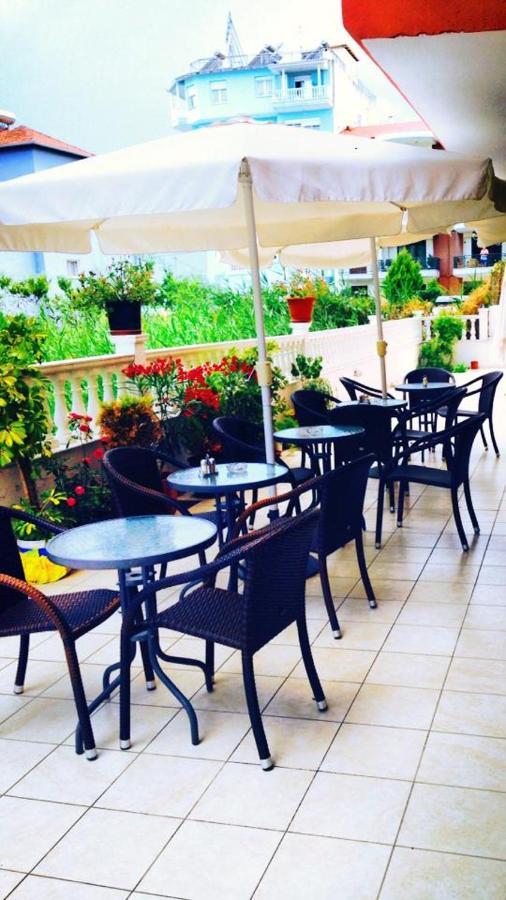 Hotel Louiza Paralia Katerinis Exterior photo